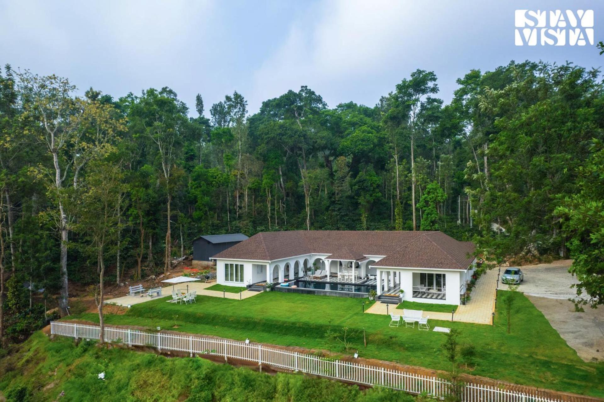 Stayvista At Mudra Manor Coorg Temperature Controlled Pool Villa Madikeri Exterior photo